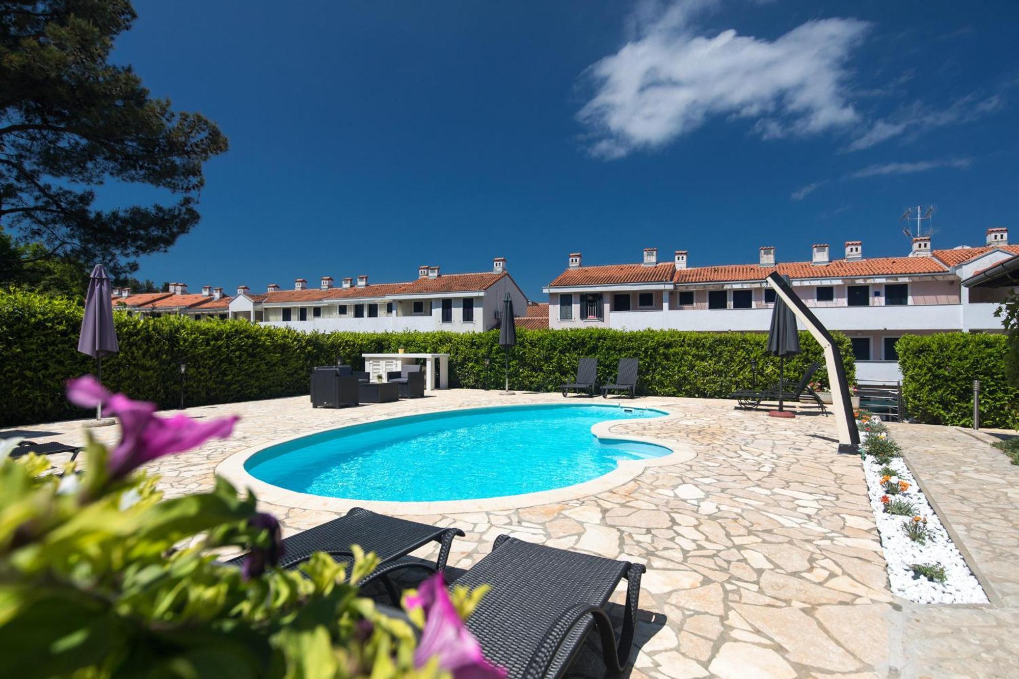Holiday Home Ore Malinska Exterior foto